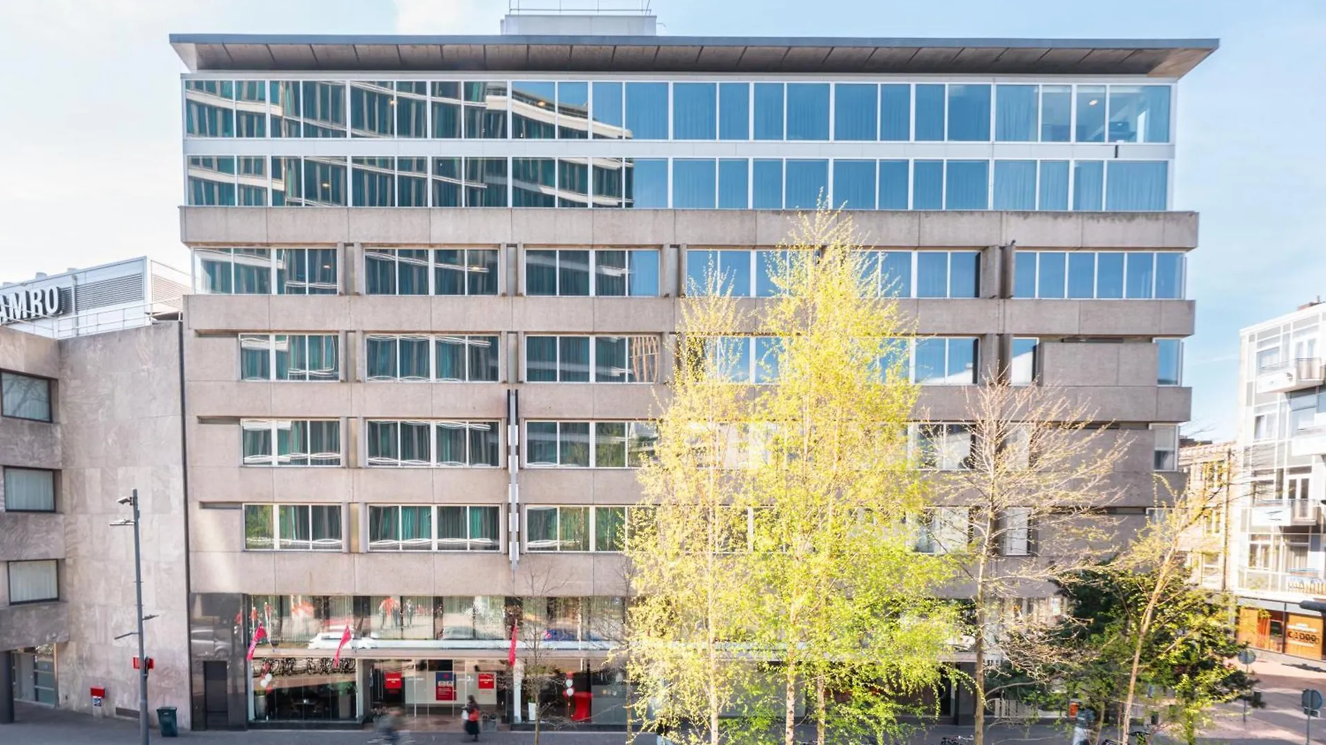 Leonardo Hotel Eindhoven City Center Former Crown Hotel 4*,  Netherlands