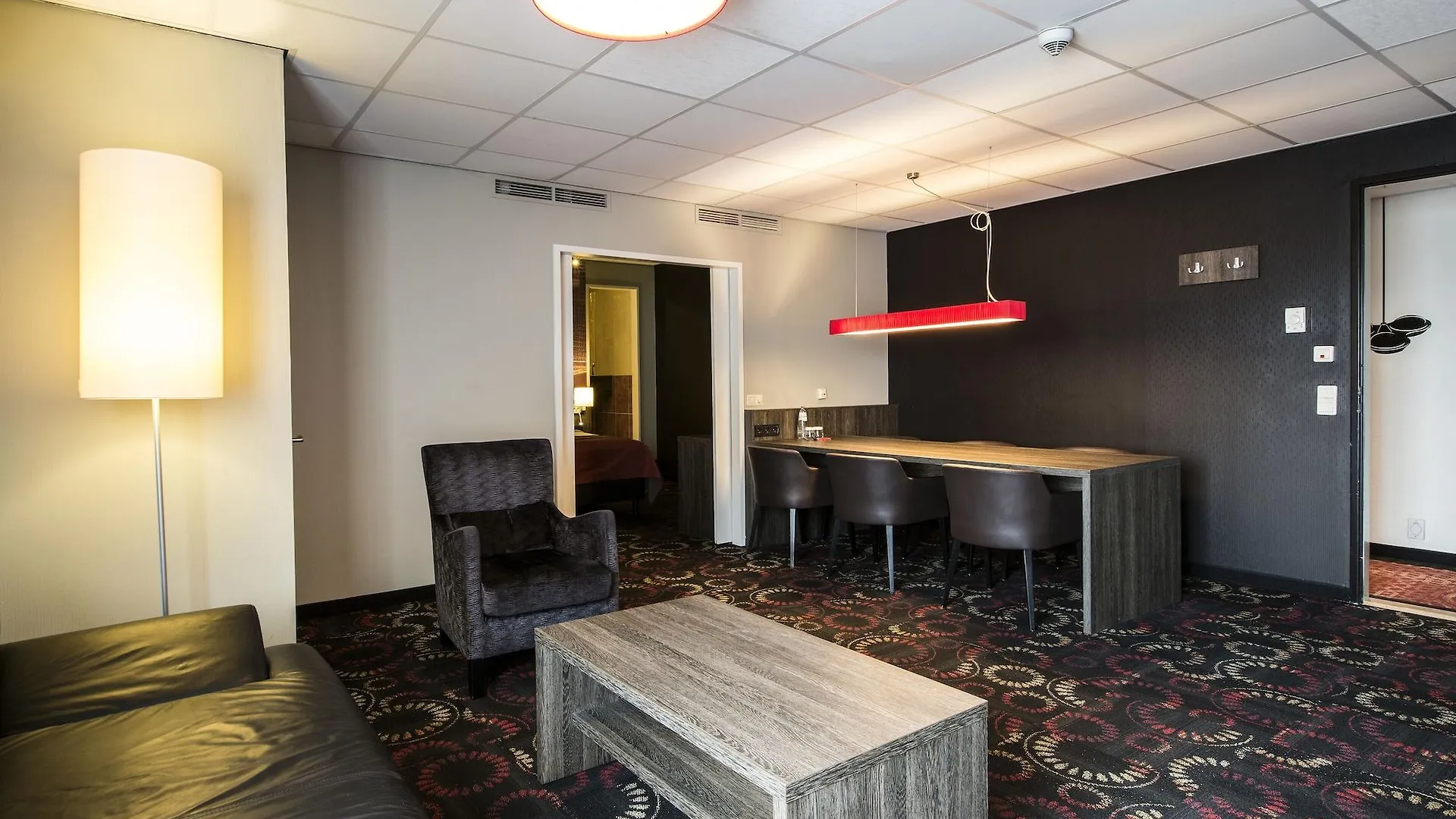 Crown Hotel Eindhoven Centre