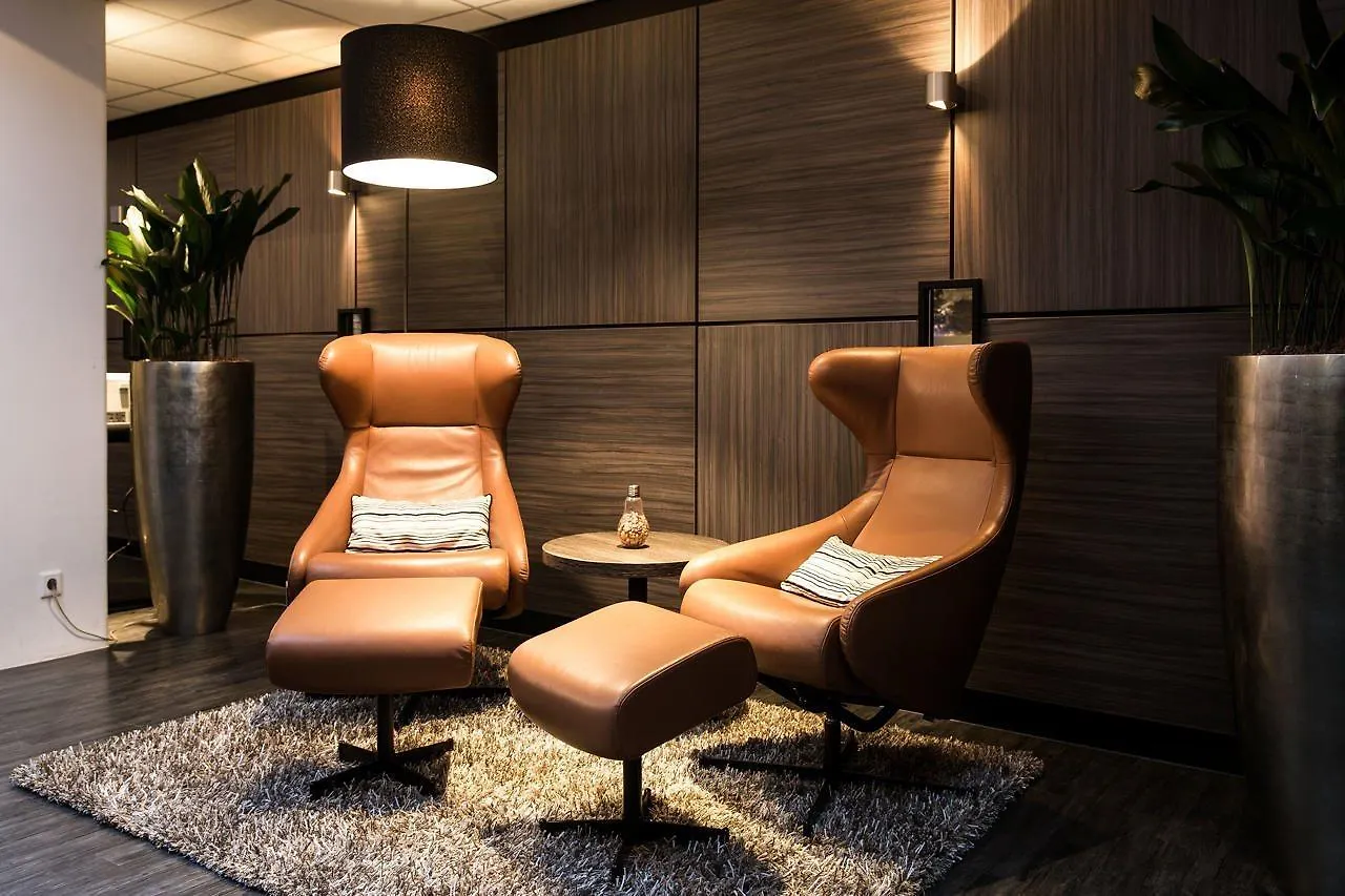 Crown Hotel Eindhoven Centre