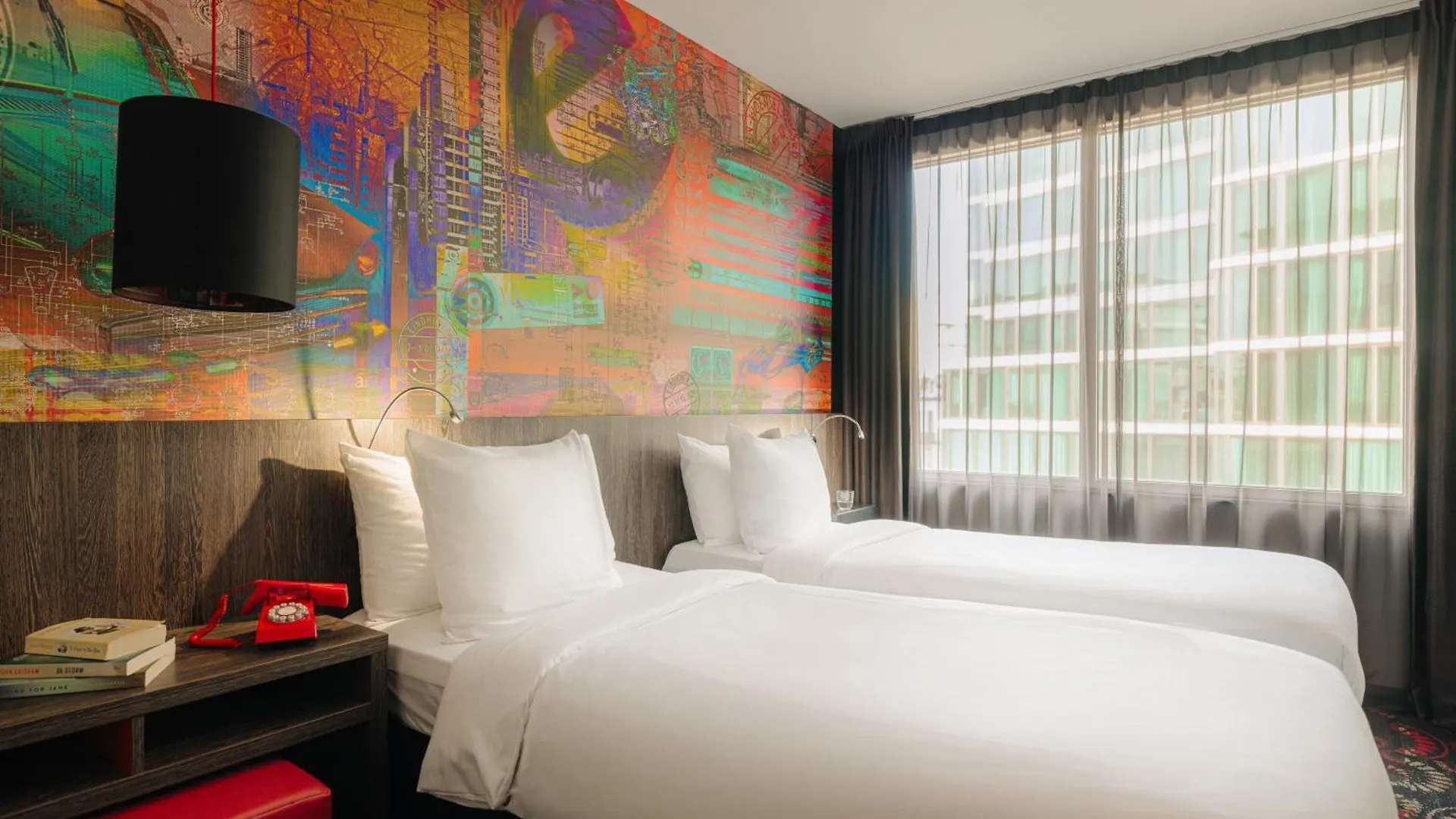 Crown Hotel Eindhoven Centre